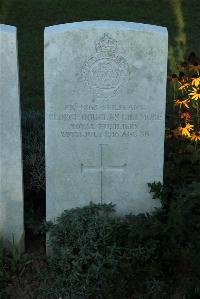 Caterpillar Valley Cemetery Longueval - Gillmore, George Douglas