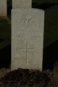 Caterpillar Valley Cemetery Longueval - Grant, J