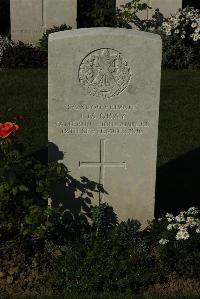 Caterpillar Valley Cemetery Longueval - Gray, J M