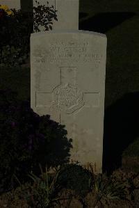 Caterpillar Valley Cemetery Longueval - Green, William Leonard