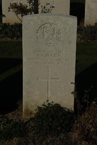 Caterpillar Valley Cemetery Longueval - Gulline, R