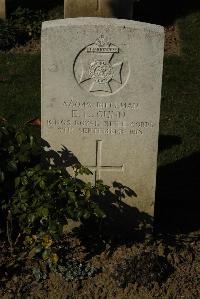 Caterpillar Valley Cemetery Longueval - Gunn, Edward Lionel