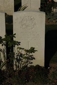 Caterpillar Valley Cemetery Longueval - Gwilym, J