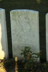 Caterpillar Valley Cemetery Longueval - Handley, Thomas William