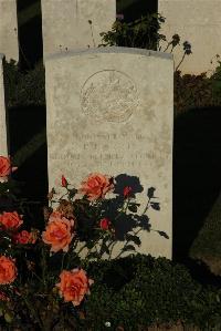 Caterpillar Valley Cemetery Longueval - Harris, B