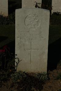 Caterpillar Valley Cemetery Longueval - Harris, F J