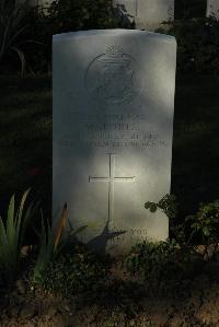 Caterpillar Valley Cemetery Longueval - Hill, W J