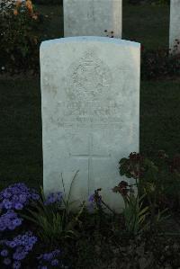 Caterpillar Valley Cemetery Longueval - Hoare, B