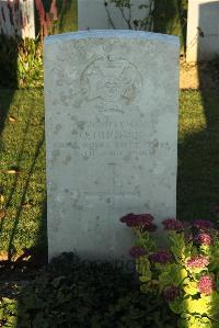 Caterpillar Valley Cemetery Longueval - Hughes, G