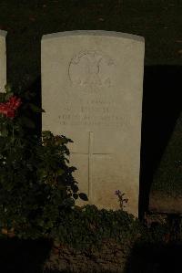 Caterpillar Valley Cemetery Longueval - Hughes, W