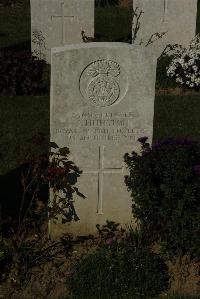 Caterpillar Valley Cemetery Longueval - Hunston, J