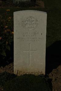 Caterpillar Valley Cemetery Longueval - Hynes, T