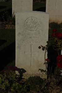 Caterpillar Valley Cemetery Longueval - Insley, C V