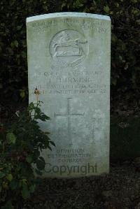 Caterpillar Valley Cemetery Longueval - Irving, Thomas Henry