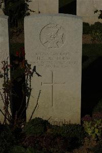 Caterpillar Valley Cemetery Longueval - Jefford, H S