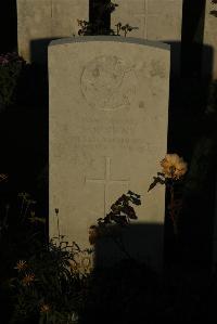 Caterpillar Valley Cemetery Longueval - Jenkins, F