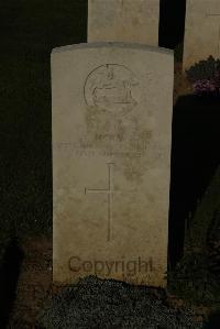 Caterpillar Valley Cemetery Longueval - Johnson, B