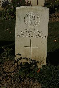 Caterpillar Valley Cemetery Longueval - Johnson, Thomas