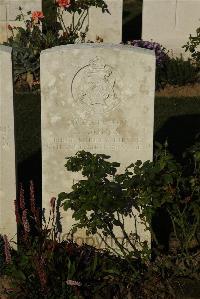 Caterpillar Valley Cemetery Longueval - Jones, A