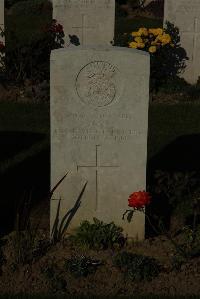 Caterpillar Valley Cemetery Longueval - Jones, J