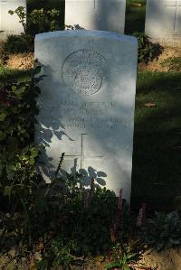 Caterpillar Valley Cemetery Longueval - Jones, W