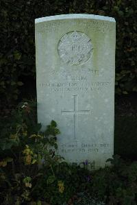 Caterpillar Valley Cemetery Longueval - Keir, J