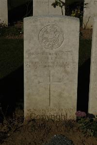 Caterpillar Valley Cemetery Longueval - King, Arthur William