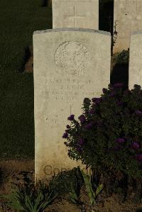 Caterpillar Valley Cemetery Longueval - King, J