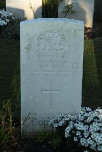 Caterpillar Valley Cemetery Longueval - King, William Alexander