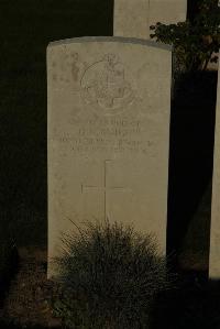 Caterpillar Valley Cemetery Longueval - Knight, G S