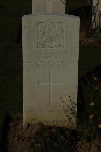 Caterpillar Valley Cemetery Longueval - Knox, Hubert