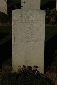 Caterpillar Valley Cemetery Longueval - Lahore, W