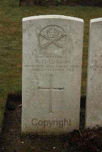 Caterpillar Valley Cemetery Longueval - Leach, R H