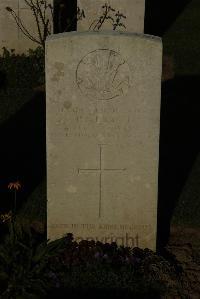 Caterpillar Valley Cemetery Longueval - Leech, Percy Leonard