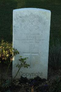 Caterpillar Valley Cemetery Longueval - Lees, J