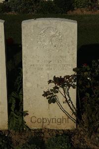 Caterpillar Valley Cemetery Longueval - Lindsay, R