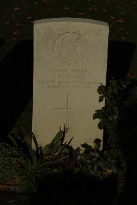 Caterpillar Valley Cemetery Longueval - Lochiel, J