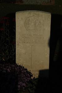 Caterpillar Valley Cemetery Longueval - MacDonald, Donald