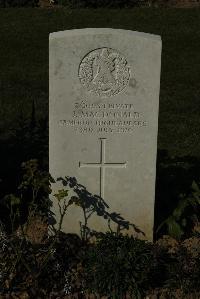 Caterpillar Valley Cemetery Longueval - MacDonald, J