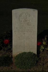 Caterpillar Valley Cemetery Longueval - MacDougall, Finlay Neil