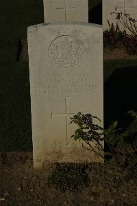 Caterpillar Valley Cemetery Longueval - MacLeod, A