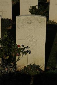 Caterpillar Valley Cemetery Longueval - Maddison, Charles Peter