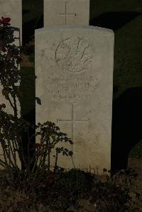 Caterpillar Valley Cemetery Longueval - Marsh, E