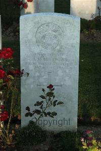 Caterpillar Valley Cemetery Longueval - Mathias, J M