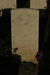 Caterpillar Valley Cemetery Longueval - McKay, David Alexander