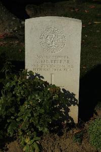 Caterpillar Valley Cemetery Longueval - McKellar, A