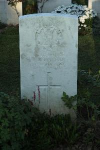 Caterpillar Valley Cemetery Longueval - McLean, J S