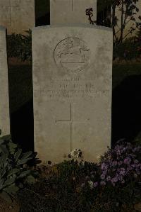 Caterpillar Valley Cemetery Longueval - McNeile, T