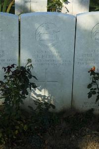 Caterpillar Valley Cemetery Longueval - Merrick, Thomas Edwin