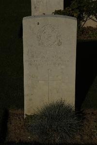 Caterpillar Valley Cemetery Longueval - Milleard, L E